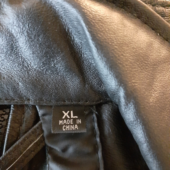 Leather Vest - Picture 3 of 3